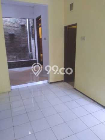 Jual Rumah Bagus Siap Huni LB 100m2 di Lakarsantri, Surabaya Jual Rumah Bagus Siap Huni LB 100m2 di Lakarsantri, Surabaya