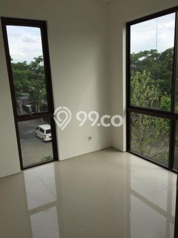 Rumah Elit Modern Tanpa Renovasi di Surabaya Kota Surabaya Rumah Elit Modern Tanpa Renovasi di Surabaya Kota Surabaya