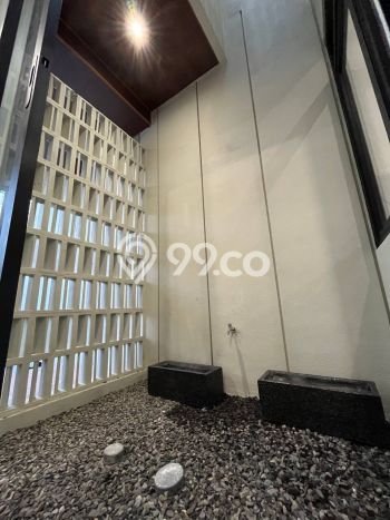 Hunian Cantik Modern Lb 125m2 di Sukolilo, Surabaya Hunian Cantik Modern Lb 125m2 di Sukolilo, Surabaya