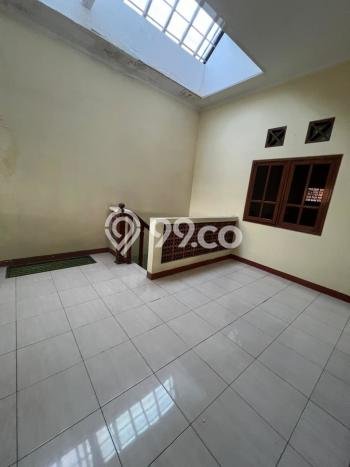 Sewa cepat hunian minimalis lokasi strategis 7 Kamar di Gubeng, Surabaya Sewa cepat hunian minimalis lokasi strategis 7 Kamar di Gubeng, Surabaya