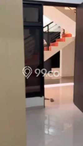 Unit Kost Dijual di Kawasan Jambangan Surabaya dengan 16 KT Unit Kost Dijual di Kawasan Jambangan Surabaya dengan 16 KT