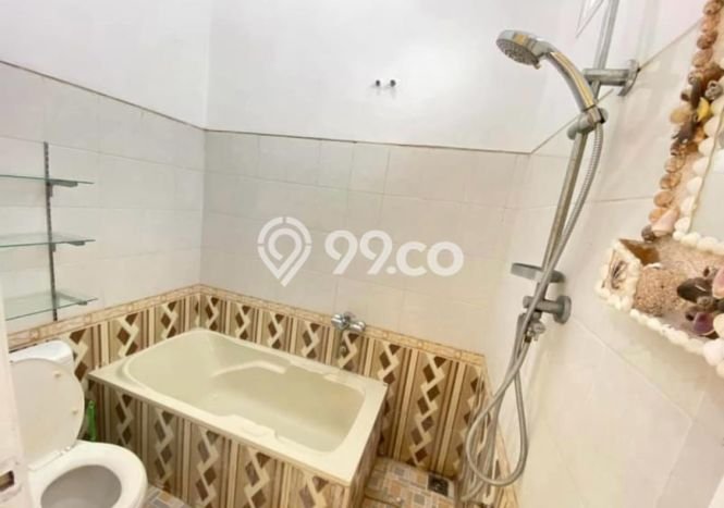 For Sale Rumah 6 Kamar Lokasi Strategis Bagus dan Strategis di Sidoarjo For Sale Rumah 6 Kamar Lokasi Strategis Bagus dan Strategis di Sidoarjo