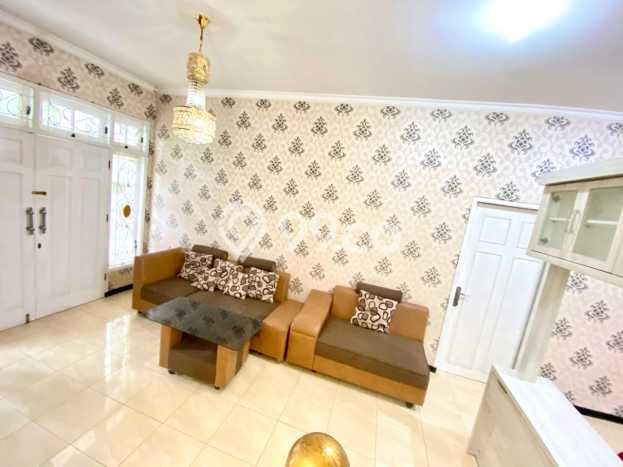 For Sale Rumah 6 Kamar Lokasi Strategis Bagus dan Strategis di Sidoarjo For Sale Rumah 6 Kamar Lokasi Strategis Bagus dan Strategis di Sidoarjo