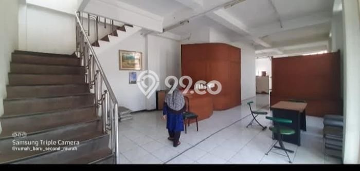 Lokasi Strategis! Dijual Gudang Bisnis di Sukodono, Sidoarjo Kondisi Baik Lokasi Strategis! Dijual Gudang Bisnis di Sukodono, Sidoarjo Kondisi Baik