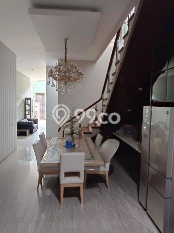 Rumah Eksklusif Siap Huni LT 562m2 di Waru, Sidoarjo Rumah Eksklusif Siap Huni LT 562m2 di Waru, Sidoarjo