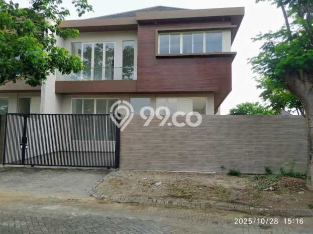 BEST OFFER! Rumah Siap Huni di Lakarsantri, LT 320m2m² Bangunan 383m2m² BEST OFFER! Rumah Siap Huni di Lakarsantri, LT 320m2m² Bangunan 383m2m²