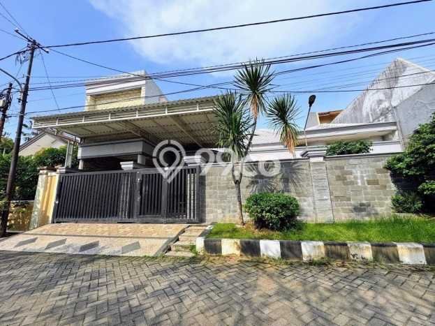 HOT LISTING! Rumah Siap Huni area , LT 375m2m² LB 400m2m² HOT LISTING! Rumah Siap Huni area , LT 375m2m² LB 400m2m²