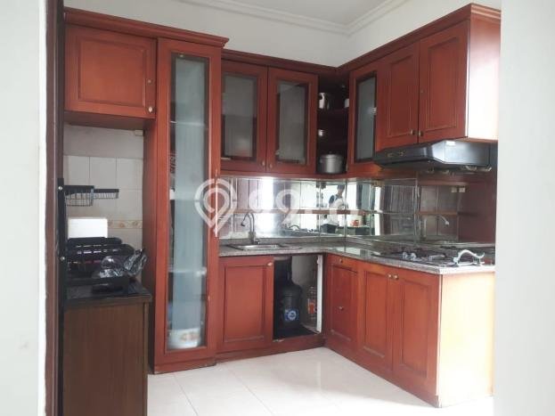 BEST DEAL! Rumah Nyaman di Lidah Wetan, LT 240m2m² Bangunan 163m2m² BEST DEAL! Rumah Nyaman di Lidah Wetan, LT 240m2m² Bangunan 163m2m²