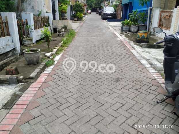 Jual Rumah Strategis Bagus Punya 4 KT di Tandes Surabaya SHM Jual Rumah Strategis Bagus Punya 4 KT di Tandes Surabaya SHM