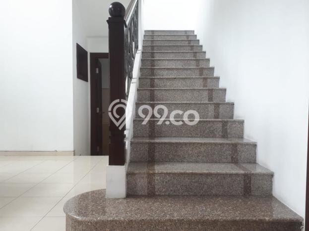 BEST DEAL! Rumah Nyaman di Lidah Wetan, LT 240m2m² Bangunan 163m2m² BEST DEAL! Rumah Nyaman di Lidah Wetan, LT 240m2m² Bangunan 163m2m²