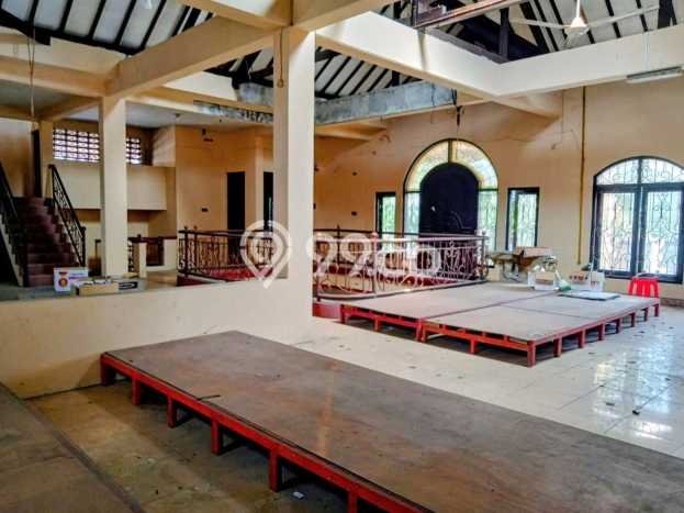 PROMO SPESIAL! Rumah Siap Huni lokasi Manukan, Surabaya, Luas 255m2m² Bangunan 386m2m² PROMO SPESIAL! Rumah Siap Huni lokasi Manukan, Surabaya, Luas 255m2m² Bangunan 386m2m²