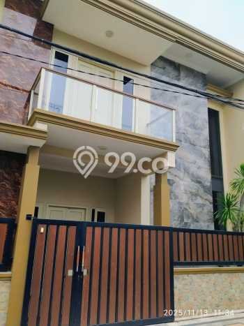 Hunian Cantik Modern Lb 250m2 di Tandes, Surabaya Hunian Cantik Modern Lb 250m2 di Tandes, Surabaya