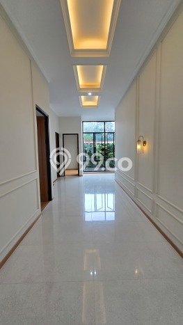 Rumah Mewah LB 330m2 Siap Pakai Desain Elegan di BSD Kencana Loka, Tangerang Rumah Mewah LB 330m2 Siap Pakai Desain Elegan di BSD Kencana Loka, Tangerang