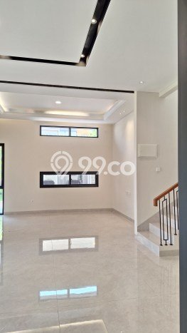 Rumah Elit LB 284m2 Siap Huni Desain Elegan di BSD, Tangerang Rumah Elit LB 284m2 Siap Huni Desain Elegan di BSD, Tangerang