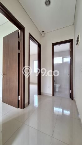 For Sale! Luxury House LT 140m2 Desain Modern di BSD For Sale! Luxury House LT 140m2 Desain Modern di BSD