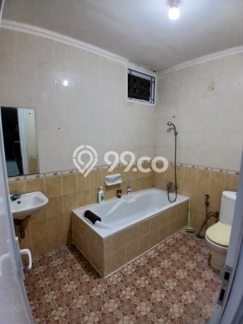 Jarang Ada! Rumah Sewa 4 Kamar Bagus Siap Huni Grand Wisata Jarang Ada! Rumah Sewa 4 Kamar Bagus Siap Huni Grand Wisata