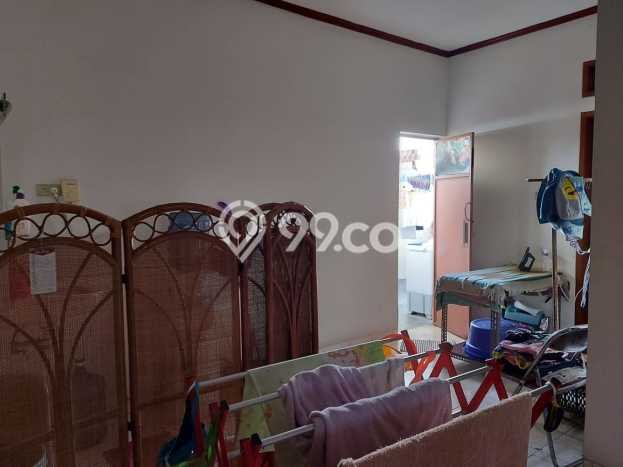 Rumah Mewah LB 175m2 Siap Huni Desain Elegan di Bukit Duri, Jakarta Selatan Rumah Mewah LB 175m2 Siap Huni Desain Elegan di Bukit Duri, Jakarta Selatan