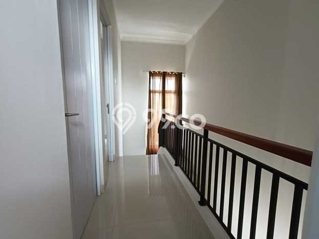 Dijual Hunian Rumah Nyaman 4 Kamar di Grand Wisata, Bekasi Dijual Hunian Rumah Nyaman 4 Kamar di Grand Wisata, Bekasi