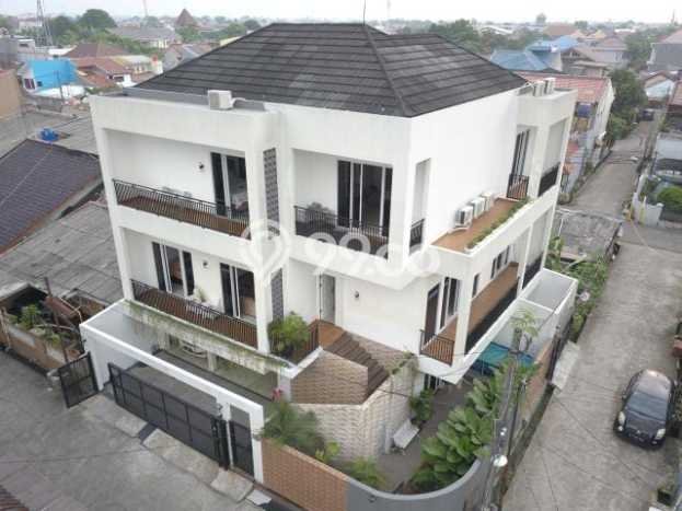 For Sale! Luxury House LT 250m2 Desain Modern di Jatibening For Sale! Luxury House LT 250m2 Desain Modern di Jatibening