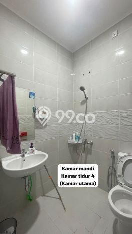 Rumah Mewah LB 150m2 Siap Pakai Desain Elegan di Grand Wisata, Bekasi Rumah Mewah LB 150m2 Siap Pakai Desain Elegan di Grand Wisata, Bekasi