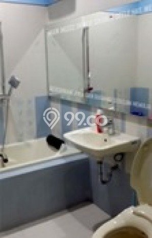 Rumah Strategis Minimalis Lb 240m2 di Tangerang, Tangerang Rumah Strategis Minimalis Lb 240m2 di Tangerang, Tangerang