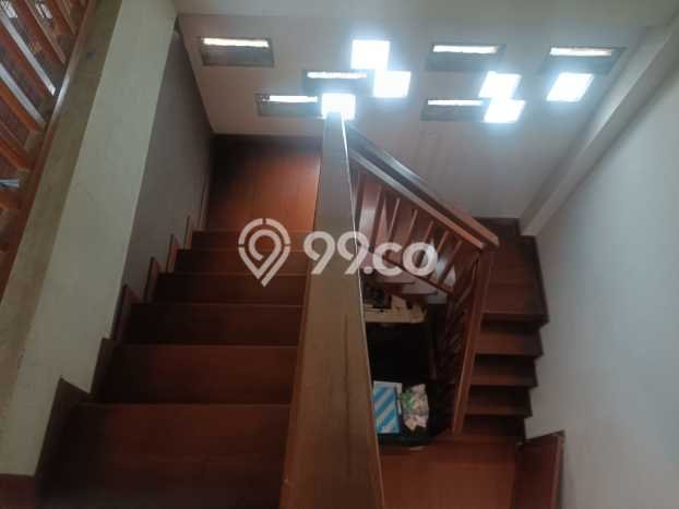 Rumah Strategis Minimalis Lb 240m2 di Tangerang, Tangerang Rumah Strategis Minimalis Lb 240m2 di Tangerang, Tangerang