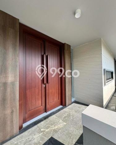 Dijual Rumah Luas Megah Dengan View Cantik di Permata Buana, Jakarta Barat Dijual Rumah Luas Megah Dengan View Cantik di Permata Buana, Jakarta Barat