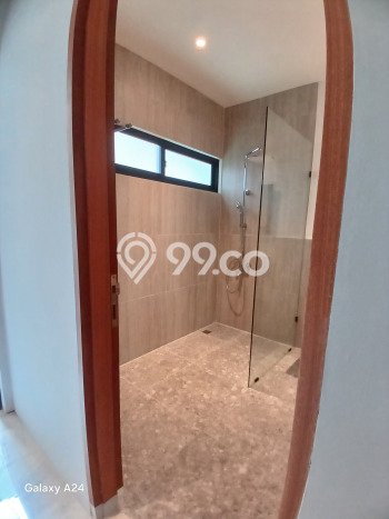 Dijual Rumah Luas Megah Dengan View Eksklusif di Joglo, Jakarta Barat Dijual Rumah Luas Megah Dengan View Eksklusif di Joglo, Jakarta Barat