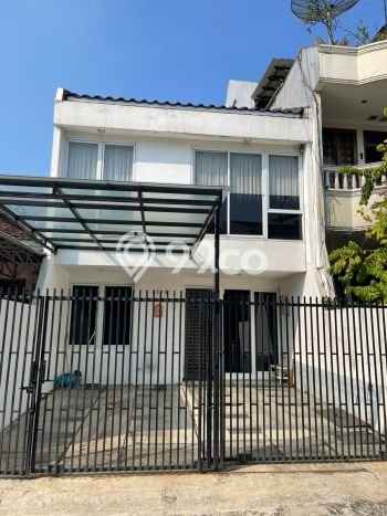 Siap Huni Rumah Mewah 3 Kamar di Kebon Jeruk Dekat ke Mana Pun Siap Huni Rumah Mewah 3 Kamar di Kebon Jeruk Dekat ke Mana Pun