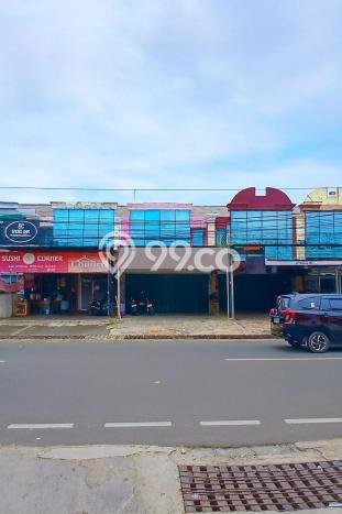 Ruko Dijual di Jakarta Barat LT 90m2 & LB 150m2 Lokasi Terbaik! Ruko Dijual di Jakarta Barat LT 90m2 & LB 150m2 Lokasi Terbaik!