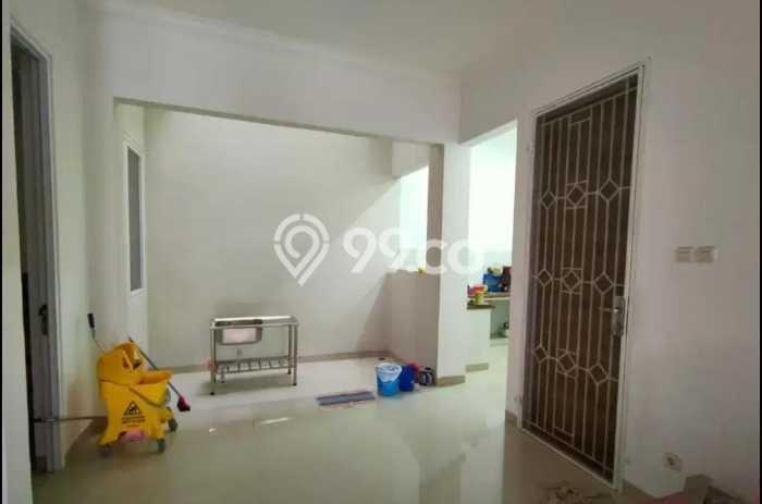 Ready to Use! Luxury House LT 160m2 Desain Modern di Meruya Ready to Use! Luxury House LT 160m2 Desain Modern di Meruya