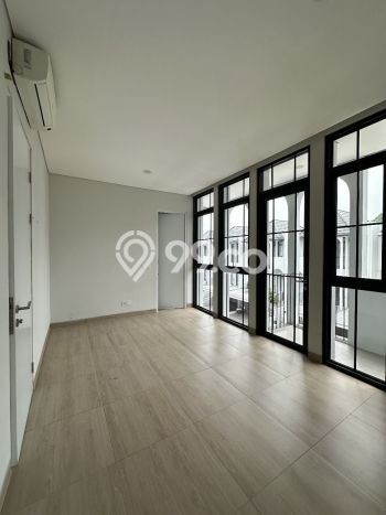 Dijual Rumah Luas Megah Dengan View Eksklusif di BSD City, Tangerang Dijual Rumah Luas Megah Dengan View Eksklusif di BSD City, Tangerang