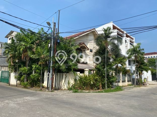 Best Deal Hunian Premium Ideal dan Luas di Kebayoran Baru, Jakarta Selatan Best Deal Hunian Premium Ideal dan Luas di Kebayoran Baru, Jakarta Selatan