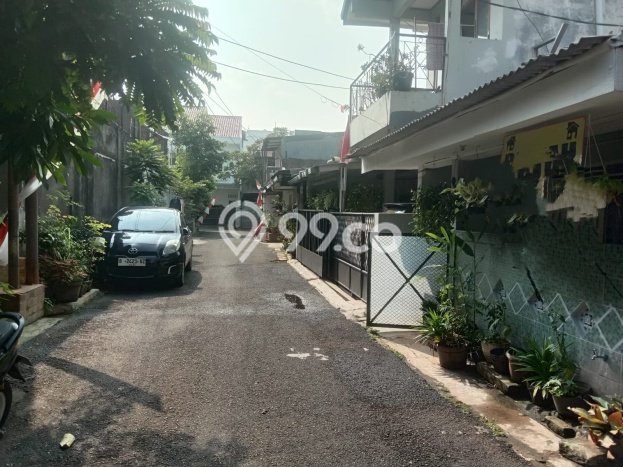 Rumah Luas Asri 3 KT Siap Huni di Gandaria Jakarta Selatan Rumah Luas Asri 3 KT Siap Huni di Gandaria Jakarta Selatan