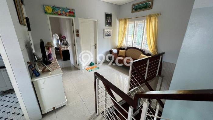 Dijual Rumah Luas Elegan Dengan View Cantik di Ragunan, Jakarta Selatan Dijual Rumah Luas Elegan Dengan View Cantik di Ragunan, Jakarta Selatan