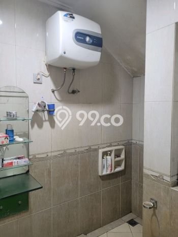 LOKASI STRATEGIS! Rumah di , Akses ke Stasiun, 2 KM, LT 180m2m² Bangunan 150m2m² LOKASI STRATEGIS! Rumah di , Akses ke Stasiun, 2 KM, LT 180m2m² Bangunan 150m2m²