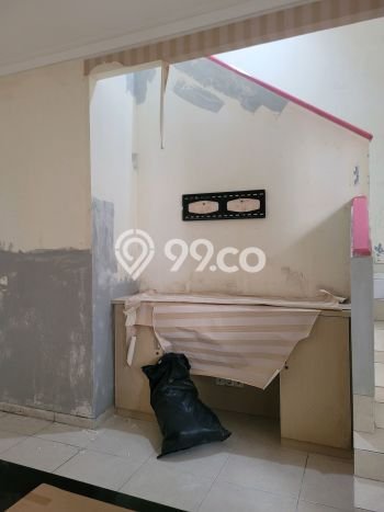 LOKASI STRATEGIS! Rumah di , Akses ke Stasiun, 2 KM, LT 180m2m² Bangunan 150m2m² LOKASI STRATEGIS! Rumah di , Akses ke Stasiun, 2 KM, LT 180m2m² Bangunan 150m2m²