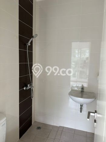 Rumah Mewah LB 127m2 Siap Pakai Desain Elegan di Gading Serpong, Tangerang Rumah Mewah LB 127m2 Siap Pakai Desain Elegan di Gading Serpong, Tangerang