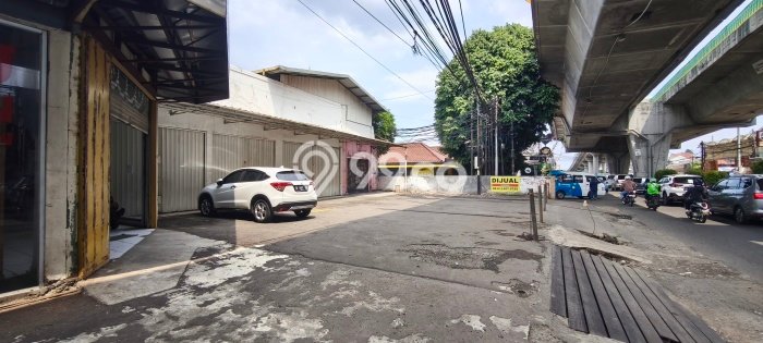 Gudang Dijual di Prime Area Jakarta Selatan Luas 400m2 Gudang Dijual di Prime Area Jakarta Selatan Luas 400m2