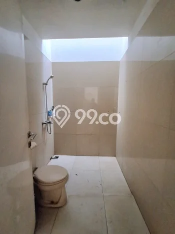 Rumah di , 2 KM, View Indah, LT 160m2m² Bangunan 250m2m² Rumah di , 2 KM, View Indah, LT 160m2m² Bangunan 250m2m²