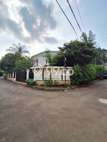 Rumah Luxury Modern Siap Huni di Pondok Indah Jakarta Selatan Rumah Luxury Modern Siap Huni di Pondok Indah Jakarta Selatan