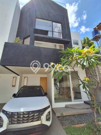 Disewakan! Rumah 3 Kamar Tidur &
2 Kamar Mandi di Rempoa, Tangerang Selatan Disewakan! Rumah 3 Kamar Tidur &
2 Kamar Mandi di Rempoa, Tangerang Selatan