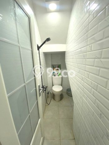 Rumah Strategis Minimalis Lb 120m2 di Ciledug, Tangerang Rumah Strategis Minimalis Lb 120m2 di Ciledug, Tangerang
