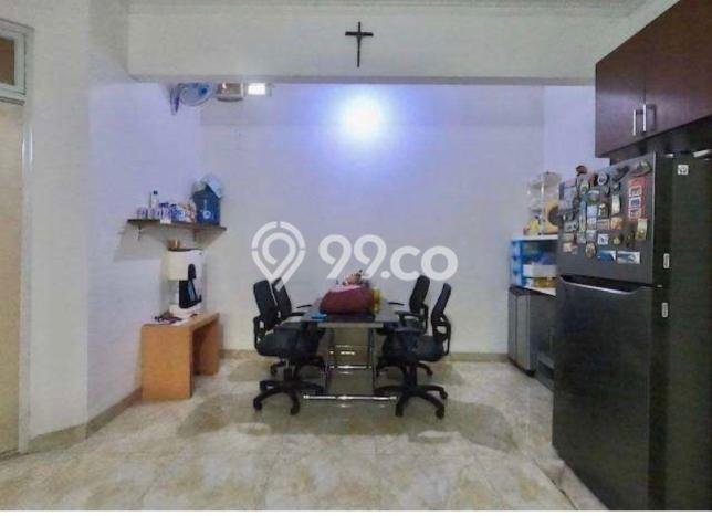 Dijual Rumah 4 Kamar Lokasi Ideal Nyaman dan Strategis di Senen Dijual Rumah 4 Kamar Lokasi Ideal Nyaman dan Strategis di Senen