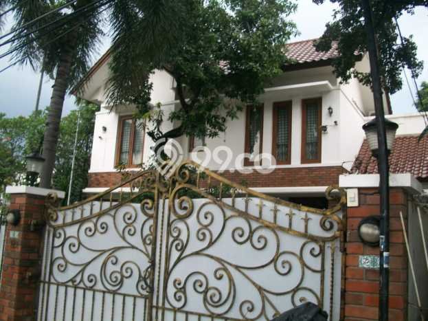 Rumah Mewah LB 614m2 Siap Huni Desain Elegan di Kemang, Jakarta Selatan Rumah Mewah LB 614m2 Siap Huni Desain Elegan di Kemang, Jakarta Selatan