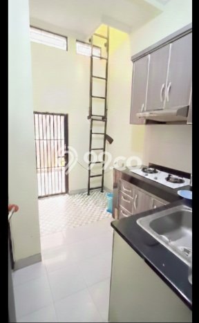 Jual Rumah Mewah Megah Dengan View Cantik di Daan Mogot, Jakarta Barat Jual Rumah Mewah Megah Dengan View Cantik di Daan Mogot, Jakarta Barat