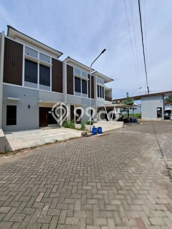 INVESTASI TEPAT! Rumah di , Luas 73m2m² Bangunan 70m2m² INVESTASI TEPAT! Rumah di , Luas 73m2m² Bangunan 70m2m²