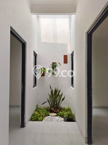 Rumah Minimalis 3 KT di BSD Griya Loka Tangerang Semi Furnished Rumah Minimalis 3 KT di BSD Griya Loka Tangerang Semi Furnished