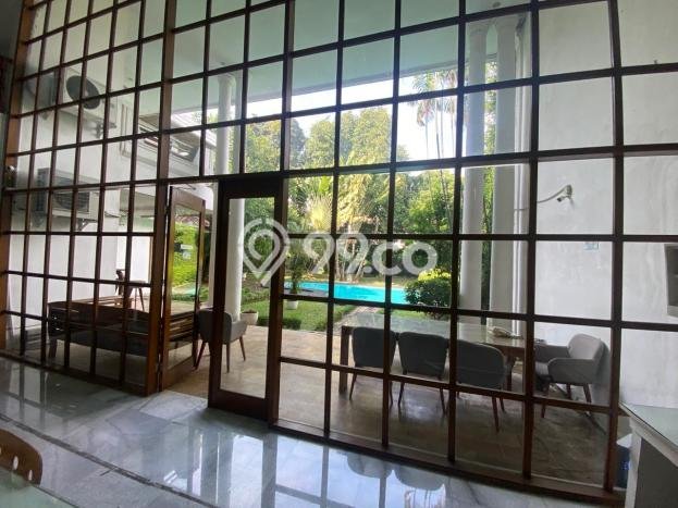 Hunian Mewah 7 KT / 4 KM untuk Disewa di Kemang, Jakarta Selatan Hunian Mewah 7 KT / 4 KM untuk Disewa di Kemang, Jakarta Selatan