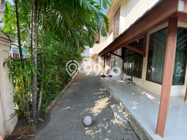 Rumah Mewah Siap Huni LT 327m2 di Kebayoran Baru, Jakarta Selatan Rumah Mewah Siap Huni LT 327m2 di Kebayoran Baru, Jakarta Selatan